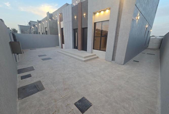 82373353 - صورة العقار 2