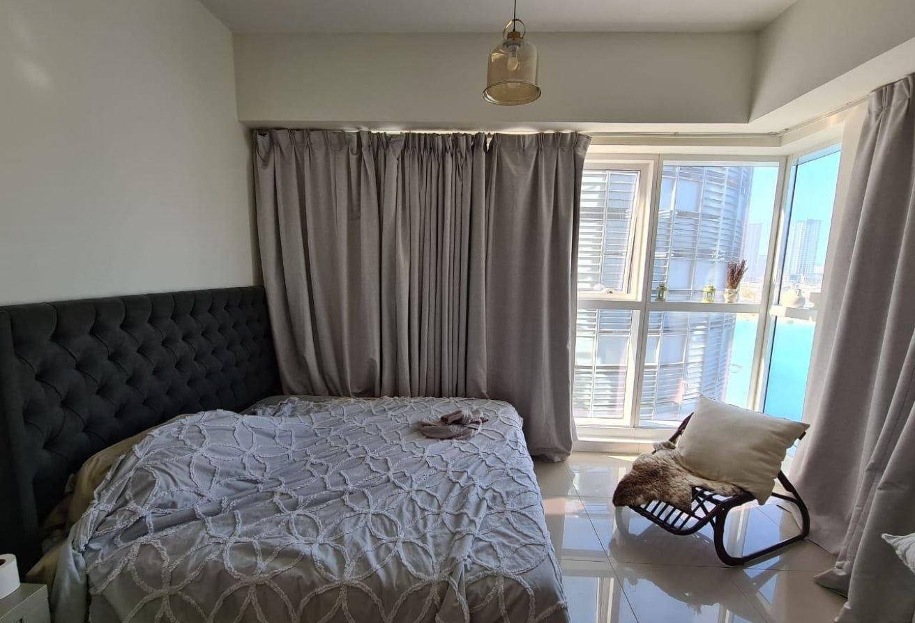 Canal View | Elegant 1BR | Fully Furnished