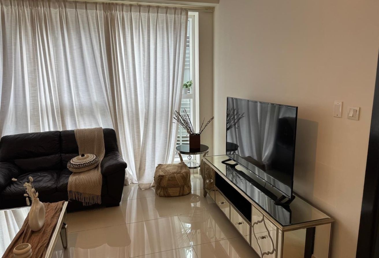 Canal View | Elegant 1BR | Fully Furnished