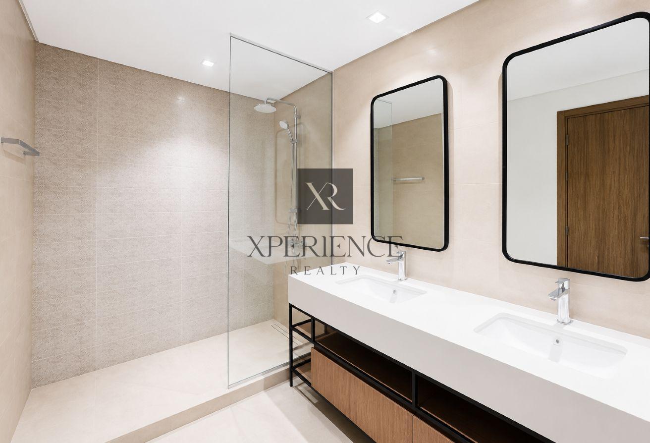 FULL MARINA VIEW | SPACIOUS LAYOUT | HIGH FLOOR photo 14