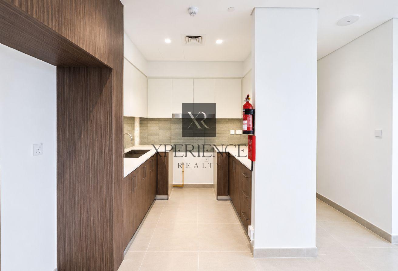 FULL MARINA VIEW | SPACIOUS LAYOUT | HIGH FLOOR photo 6