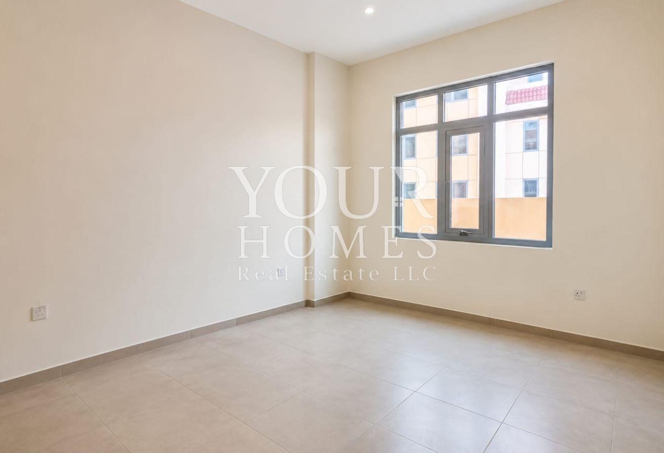 Spacious 2BHK | Chiller Free | High Floor photo 8