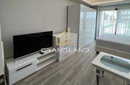 Apartment - Studio - 1 Bathroom for rent in Regent Court - District 14 - Jumeirah Village Circle - Dubai