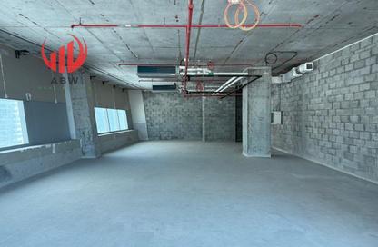 Office Space - Studio - 1 Bathroom for rent in Iris Bay - Business Bay - Dubai