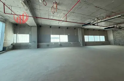 Office Space - Studio - 1 Bathroom for rent in Iris Bay - Business Bay - Dubai