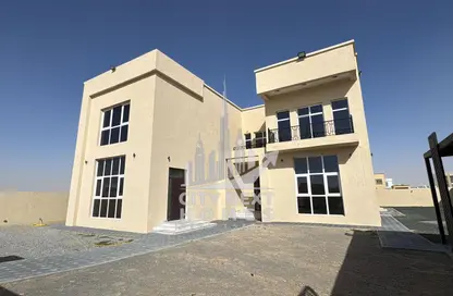 Villa - 5 Bedrooms - 7 Bathrooms for rent in Al Aweer 1 - Al Aweer - Dubai