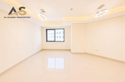 Apartment - 1 Bedroom - 2 Bathrooms for rent in Arzco Hamriya Building - Al Hamriya - Bur Dubai - Dubai Apartment - 1 Bedroom - 2 Bathrooms for rent in Arzco Hamriya Building - Al Hamriya - Bur Dubai - Dubai
