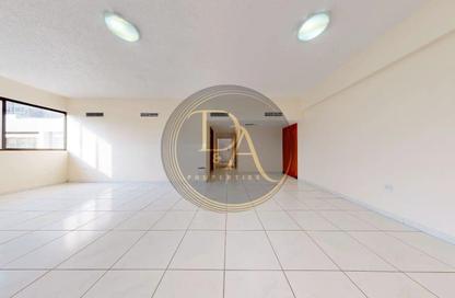Apartment - 3 Bedrooms - 2 Bathrooms for rent in Golden Sands 1 - Mankhool - Bur Dubai - Dubai