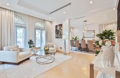 Villa - 3 Bedrooms - 4 Bathrooms for rent in Canal Cove Frond A - Canal Cove Villas - Palm Jumeirah - Dubai