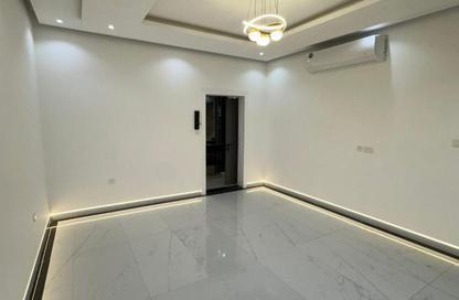 Apartment - 5 Bedrooms - 6 Bathrooms for rent in Al Zaheya Gardens - Al Zahya - Ajman