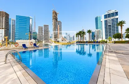شقة - غرفة نوم - 2 حمامات للايجار في برج تشرشل السكني - أبراج تشرشل - الخليج التجاري - دبي