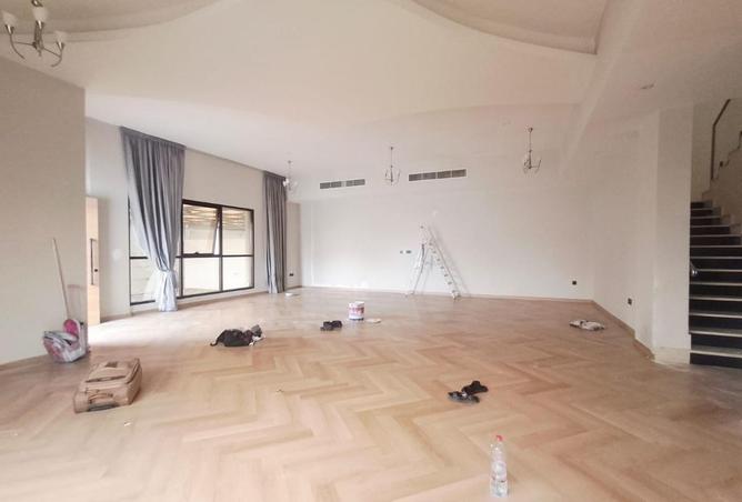 70702367 - Property Image 2