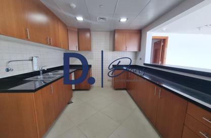 Apartment - 3 Bedrooms - 3 Bathrooms for rent in Danet Abu Dhabi - Abu Dhabi