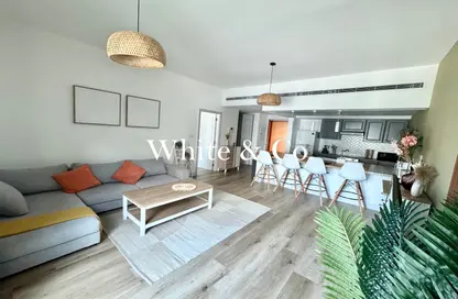 شقة - غرفة نوم - 1 حمام للايجار في الغزلان  3 - الغزلان - جرينز - دبي