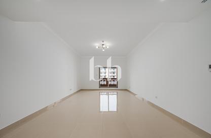 Apartment - 1 - 2 for rent in Sarai Apartments - The Crescent - Palm Jumeirah - Dubai