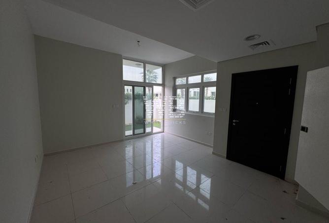 71510230 - Property Image 2