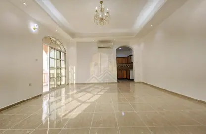 شقة - 1 حمام للايجار في فيلات مدينة خليفة آيه - مدينة خليفة أ - مدينة خليفة - أبوظبي