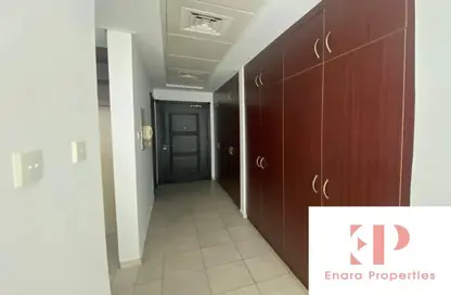 شقة - غرفة نوم - 2 حمامات للايجار في مبنى 198 - طراز مغولي - ديسكفري جاردنز - دبي