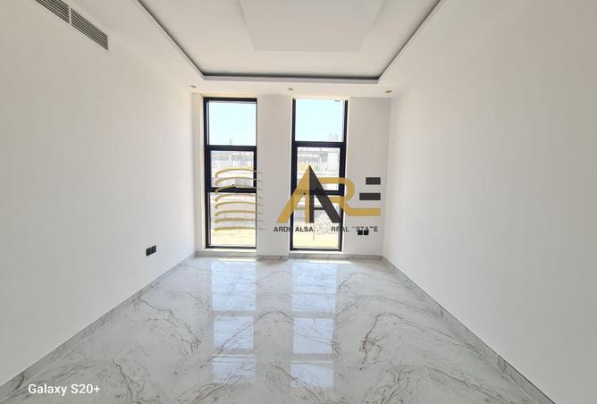 115469854 - Property Image 3