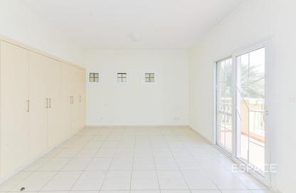 Villa - 3 Bedrooms - 3 Bathrooms for rent in Springs 15 - The Springs - Dubai Villa - 3 Bedrooms - 3 Bathrooms for rent in Springs 15 - The Springs - Dubai
