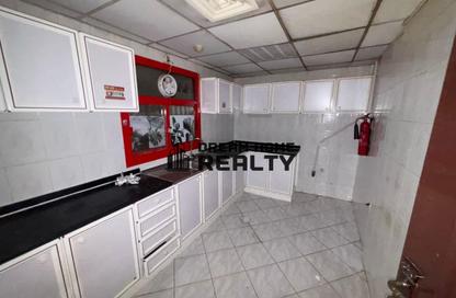 Apartment - 2 Bedrooms - 3 Bathrooms for rent in New Al Taawun Road - Al Taawun - Sharjah