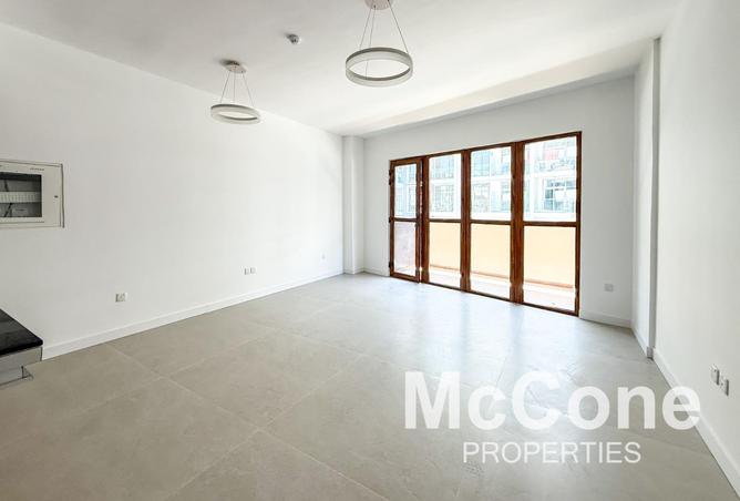 102842307 - Property Image 2