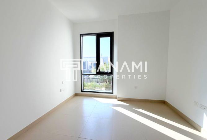 67450274 - صورة العقار 3