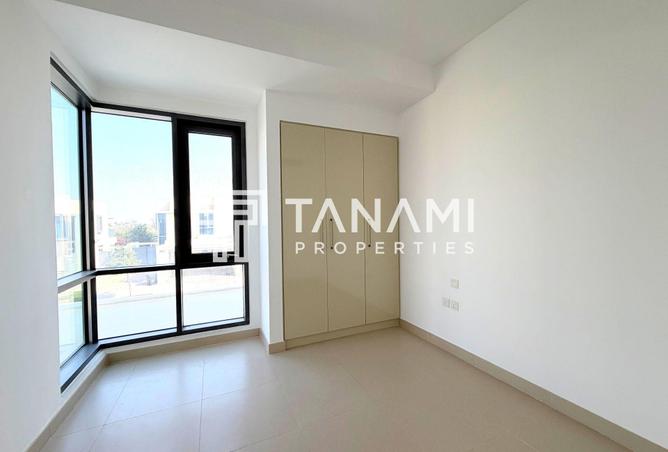 67450274 - صورة العقار 2