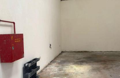 Warehouse - Studio - 1 Bathroom for rent in Mussafah Industrial Area - Mussafah - Abu Dhabi