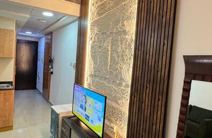 Apartment - Studio - 1 for rent in Al Majaz 3 - Al Majaz - Sharjah Apartment - Studio - 1 for rent in Al Majaz 3 - Al Majaz - Sharjah