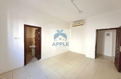 Apartment - 1 - 2 for rent in Muwailih Building - Muwaileh - Sharjah