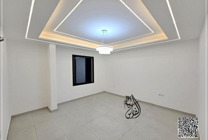 62477688 - Property Image 2