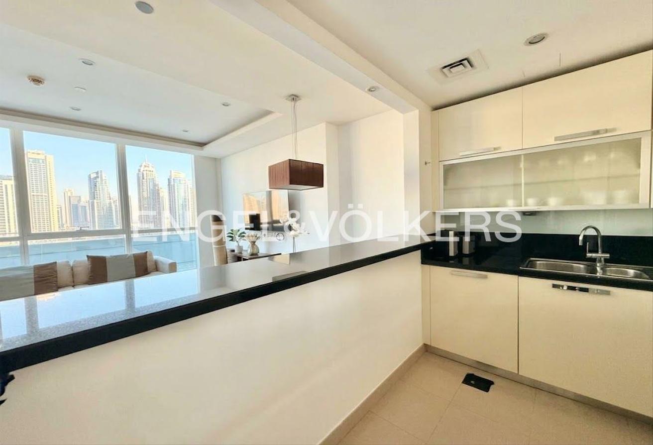 Exclusive I High Floor I Furnished photo 2