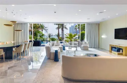 Villa - 5 Bedrooms - 6 Bathrooms for rent in FIVE Palm Jumeirah - Palm Jumeirah - Dubai