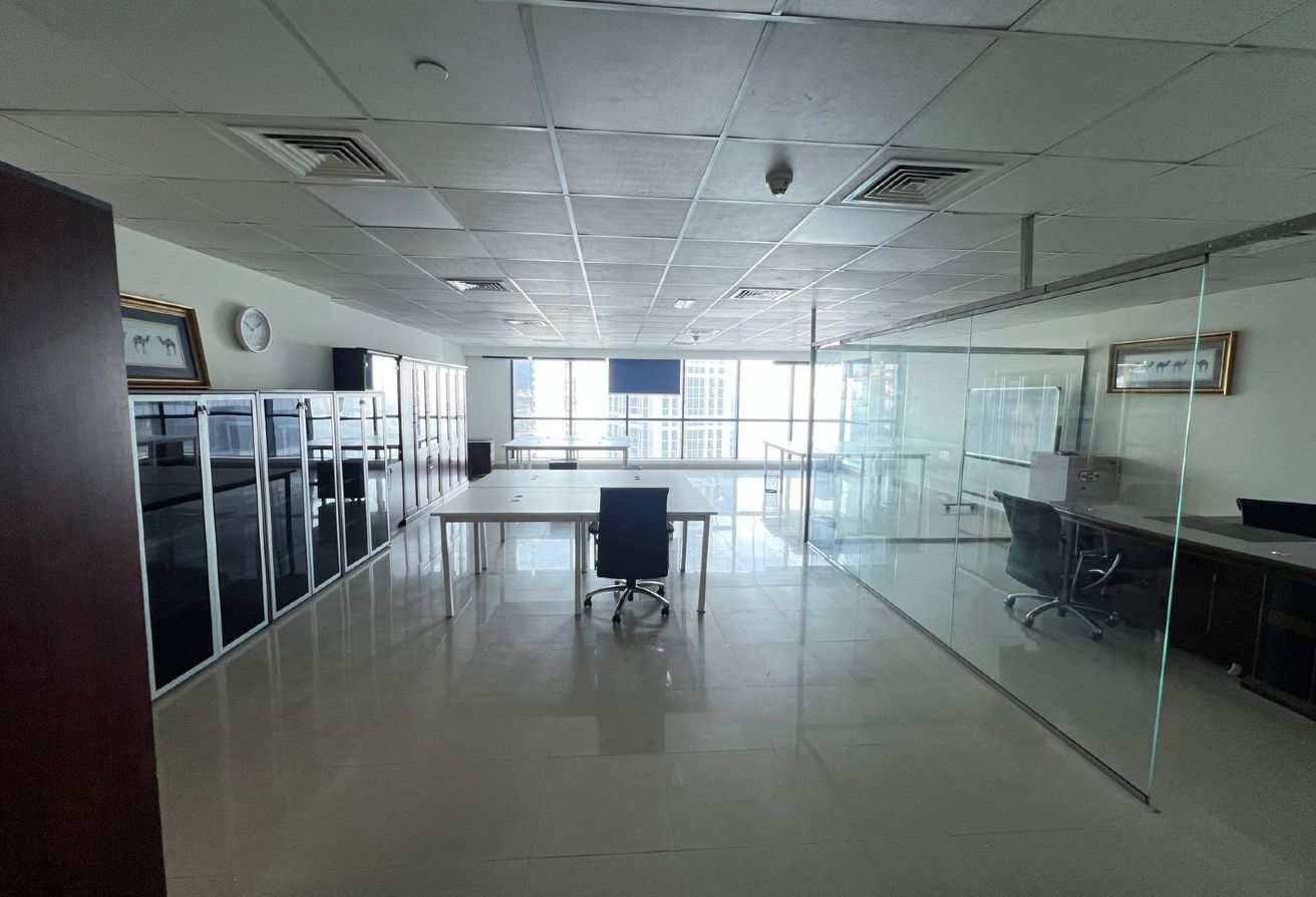 Studio office space in Jumeirah Bay X3, Jumeirah Lake Towers: 8