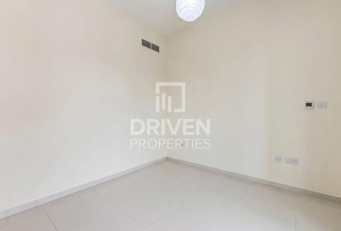 87889651 - Property Image 3
