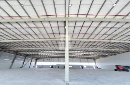 Warehouse - Studio for rent in Dubai Investment Park (DIP) - Dubai