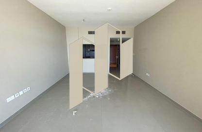 Apartment - 1 Bedroom - 2 Bathrooms for rent in Al Reem Bay Towers 1 - Najmat Abu Dhabi - Al Reem Island - Abu Dhabi Apartment - 1 Bedroom - 2 Bathrooms for rent in Al Reem Bay Towers 1 - Najmat Abu Dhabi - Al Reem Island - Abu Dhabi