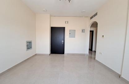 Apartment - 1 - 2 for rent in Muwailih Building - Muwaileh - Sharjah