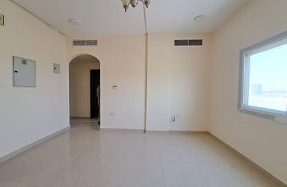 Apartment - 1 - 2 for rent in Muwailih Building - Muwaileh - Sharjah