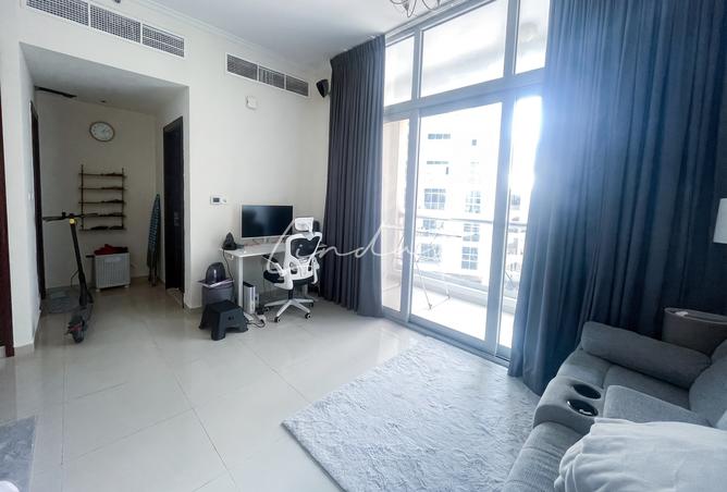 87870467 - Property Image 3