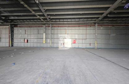 Warehouse - Studio for rent in Mussafah Industrial Area - Mussafah - Abu Dhabi