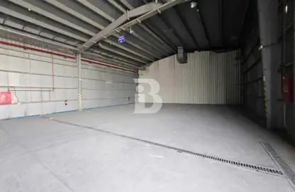 Warehouse - Studio for rent in Mussafah Industrial Area - Mussafah - Abu Dhabi