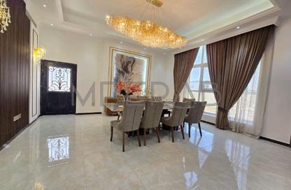 Villa - 5 Bedrooms - 6 Bathrooms for rent in Nad Al Sheba 4 - Nad Al Sheba - Dubai Villa - 5 Bedrooms - 6 Bathrooms for rent in Nad Al Sheba 4 - Nad Al Sheba - Dubai