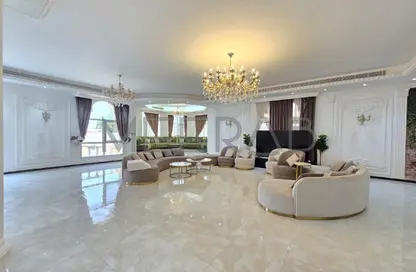 Villa - 5 Bedrooms - 6 Bathrooms for rent in Nad Al Sheba 4 - Nad Al Sheba - Dubai Villa - 5 Bedrooms - 6 Bathrooms for rent in Nad Al Sheba 4 - Nad Al Sheba - Dubai