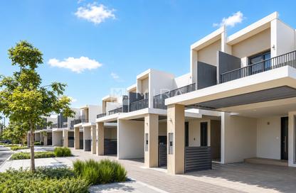 Townhouse - 3 Bedrooms - 4 Bathrooms for rent in Elan - Tilal Al Ghaf - Dubai