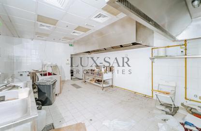 Retail - Studio for rent in Bay Central Tower West - Bay Central - Dubai Marina - Dubai