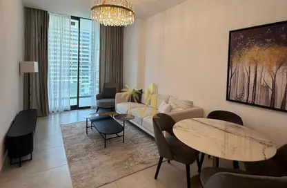 شقة - غرفة نوم - 1 حمام للايجار في زا باراجون لآي جي او - الخليج التجاري - دبي