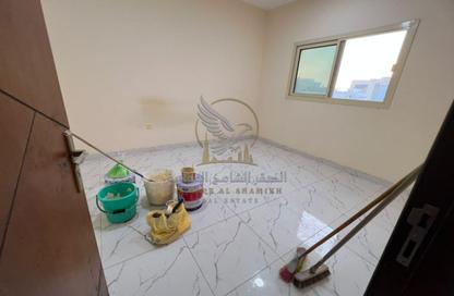 Apartment - 1 - 1 for rent in Al Qulayaa Building - Al Qulaya'ah - Al Sharq - Sharjah Apartment - 1 - 1 for rent in Al Qulayaa Building - Al Qulaya'ah - Al Sharq - Sharjah
