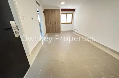 Apartment - 1 Bathroom for rent in AAAF Building - Al Mankhool - Bur Dubai - Dubai